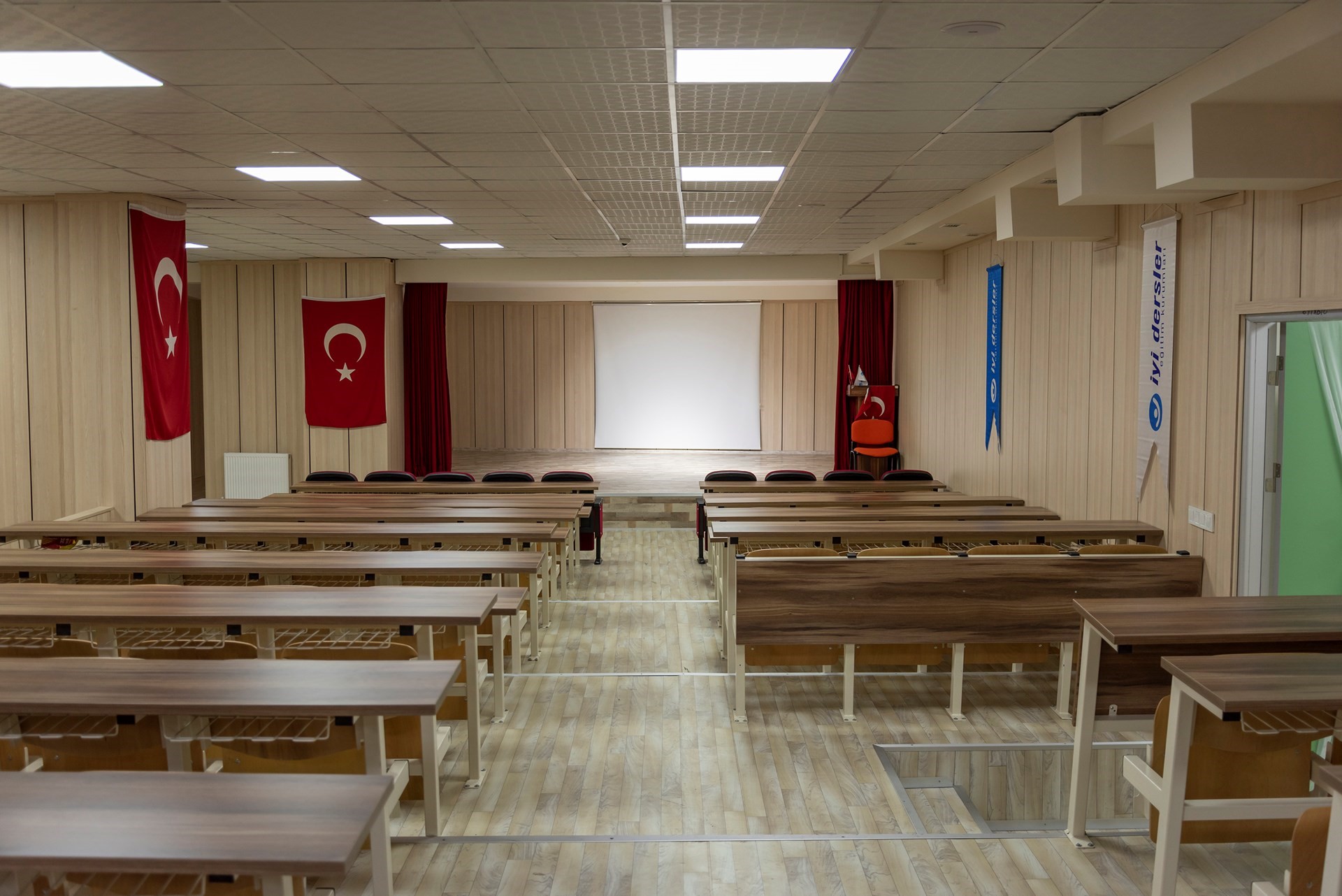 Kurumumuzdan Kareler